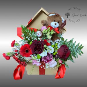Flower hatbox with teddy